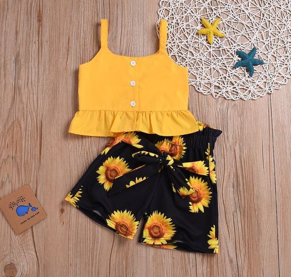 2-piece Yellow Sunflower T-shirt and Shorts Set
